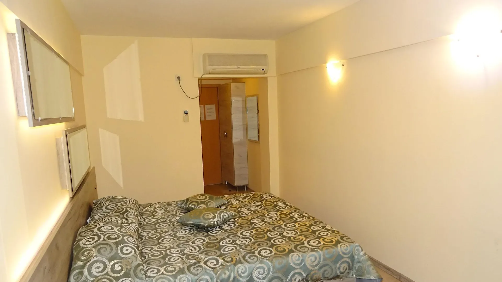 Victoria Hotel Varna 3*,  Bulgaria