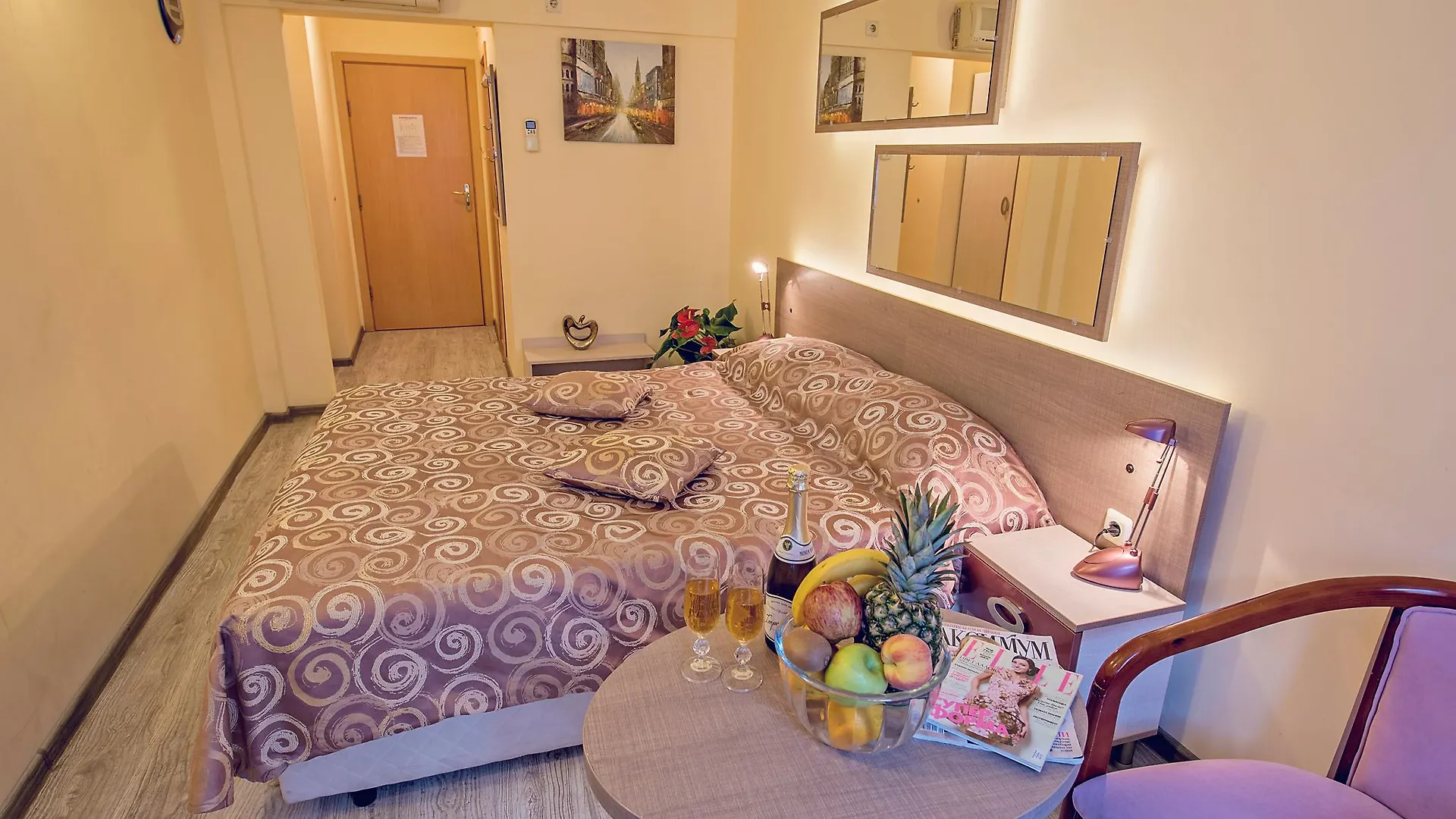 Victoria Hotel Varna 3*,