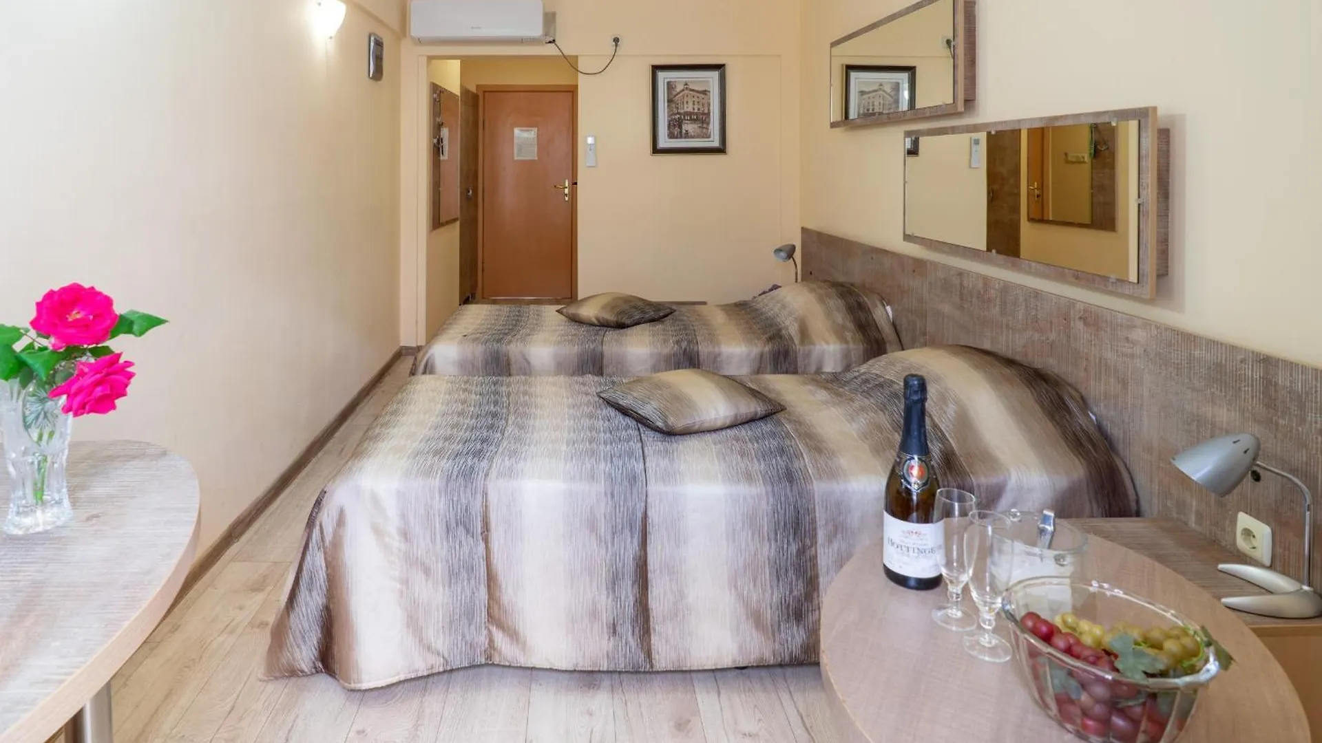 Victoria Hotel Varna